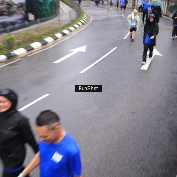 Runner Photo 7946406