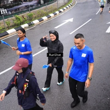 Runner Photo 7946408