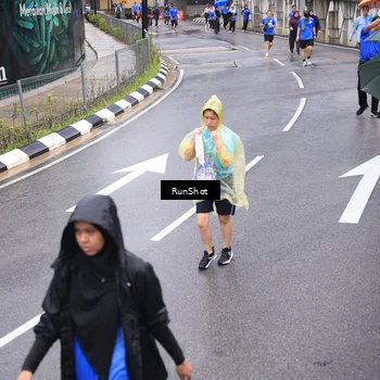 Runner Photo 7946413