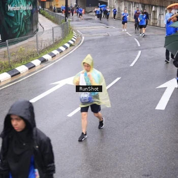 Runner Photo 7946428