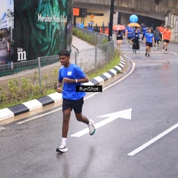 Runner Photo 7946429