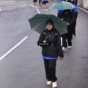 Runner Photo 7946431