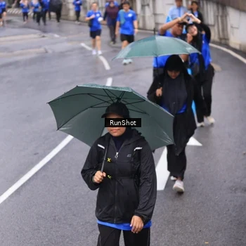 Runner Photo 7946438