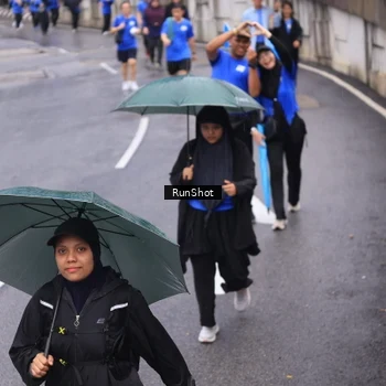 Runner Photo 7946445