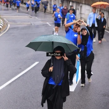 Runner Photo 7946456
