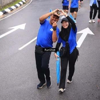 Runner Photo 7946474