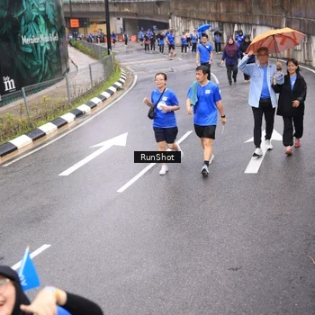 Runner Photo 7946496