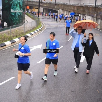 Runner Photo 7946505
