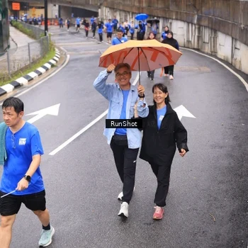 Runner Photo 7946518
