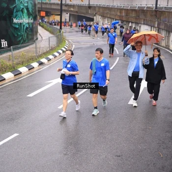 Runner Photo 7946519