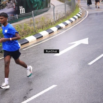 Runner Photo 7946524