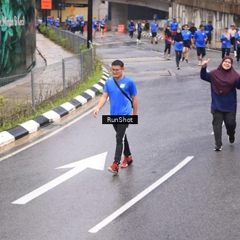 Runner Photo 7946543