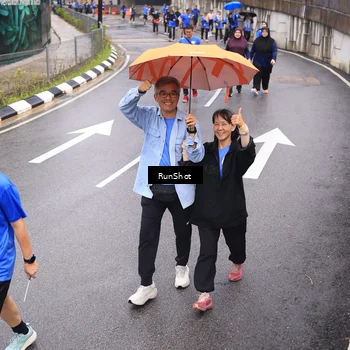 Runner Photo 7946547