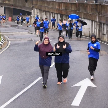 Runner Photo 7946557