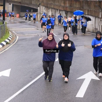 Runner Photo 7946560