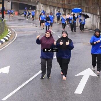 Runner Photo 7946561