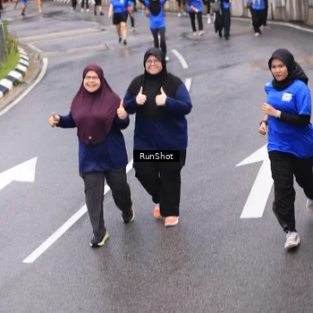 Runner Photo 7946572