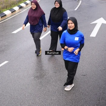 Runner Photo 7946597