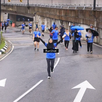 Runner Photo 7946617