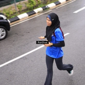 Runner Photo 7946653