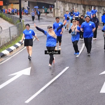 Runner Photo 7946660
