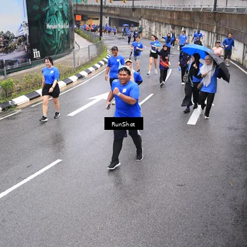 Runner Photo 7946693