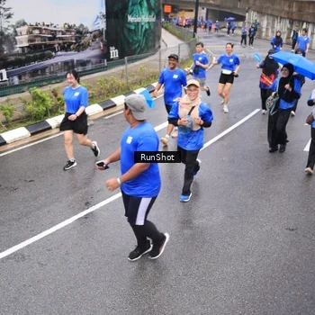 Runner Photo 7946710