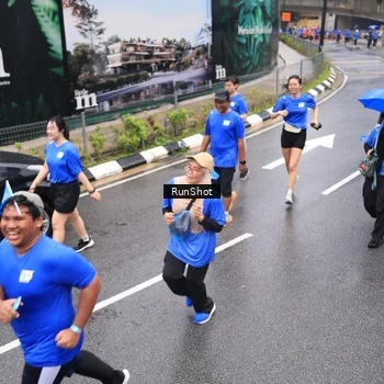 Runner Photo 7946726