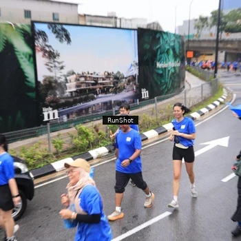 Runner Photo 7946730