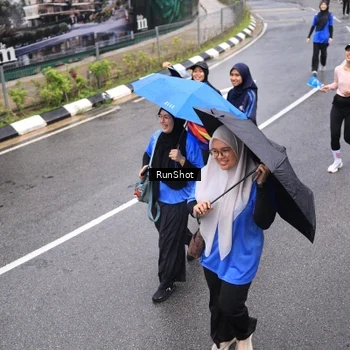 Runner Photo 7946749