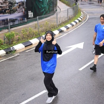 Runner Photo 7946788