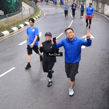 Runner Photo 7946798