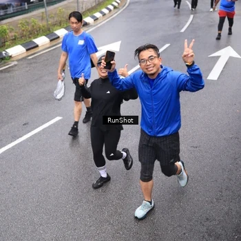 Runner Photo 7946801