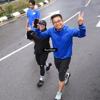 Runner Photo 7946804