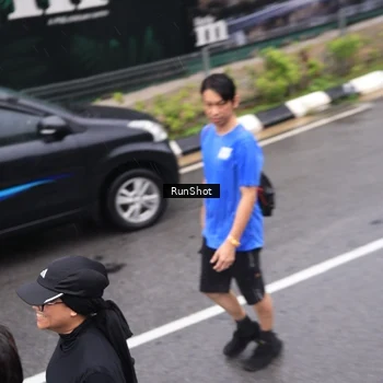 Runner Photo 7946818