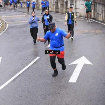 Runner Photo 7946827