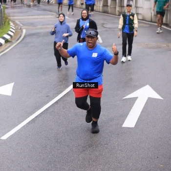 Runner Photo 7946834