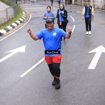 Runner Photo 7946838