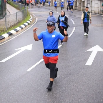 Runner Photo 7946840