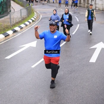 Runner Photo 7946841