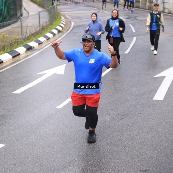 Runner Photo 7946842
