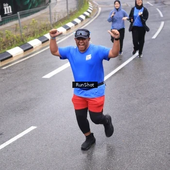 Runner Photo 7946848
