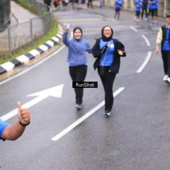 Runner Photo 7946853