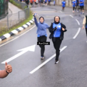 Runner Photo 7946854