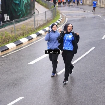 Runner Photo 7946864