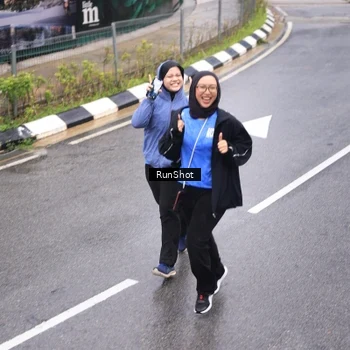 Runner Photo 7946871