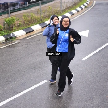 Runner Photo 7946872