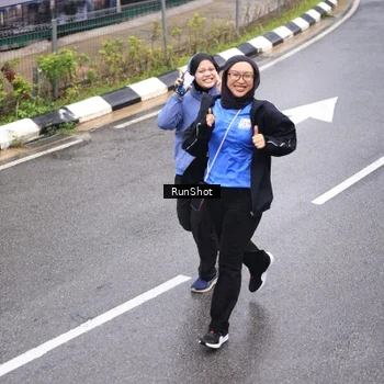Runner Photo 7946873