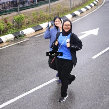 Runner Photo 7946874