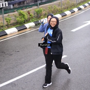 Runner Photo 7946878